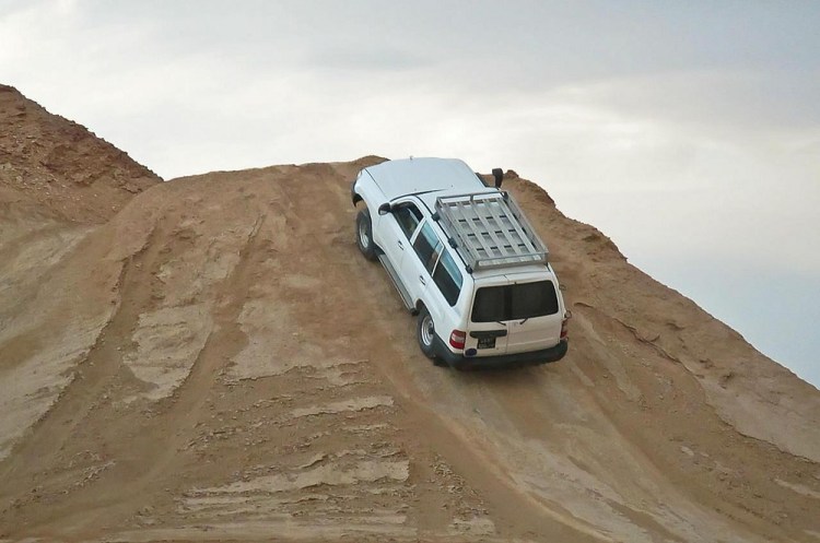 Именно так описывают двухдневную экскурсию по сахаре местные гиды. Ekskursiya V Saharu Vtoroj Den
